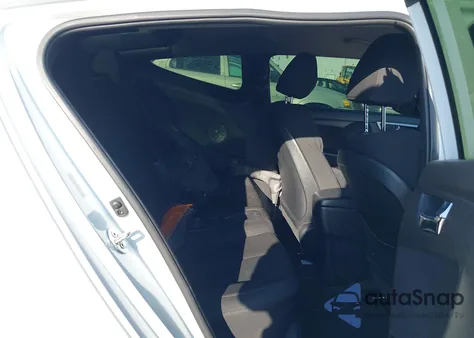 2016 Hyundai Veloster из США, поврежденный, VIN KMHTC6AD8GU265434